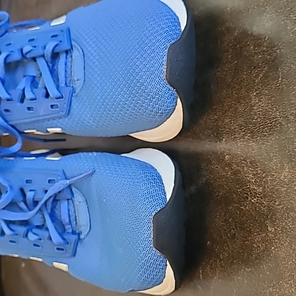 EUC Adidas cloud foam - Picture 5 of 7